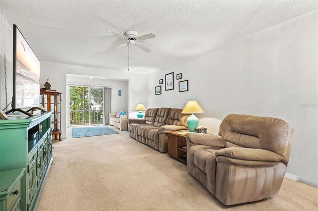 3564 LAKE BAYSHORE DRIVE 203, Bradenton, FL 34205