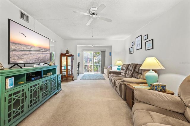 3564 LAKE BAYSHORE DRIVE 203, Bradenton, FL 34205