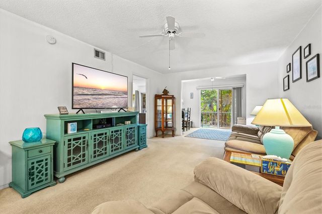 3564 LAKE BAYSHORE DRIVE 203, Bradenton, FL 34205