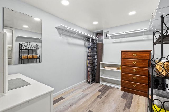 3564 LAKE BAYSHORE DRIVE 203, Bradenton, FL 34205