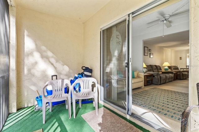 3564 LAKE BAYSHORE DRIVE 203, Bradenton, FL 34205