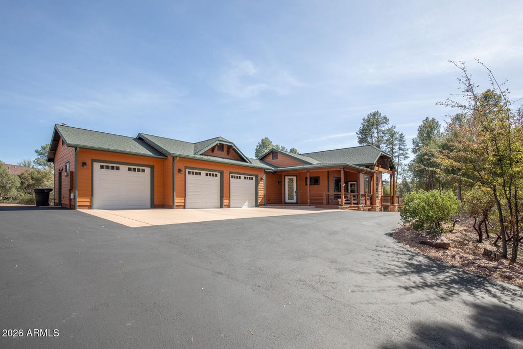 Image 2 of property listing at 501 N Chaparral Pines Drive, Payson, AZ 85541