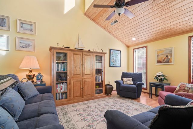 1911C Edge Dr., North Myrtle Beach, SC 29582