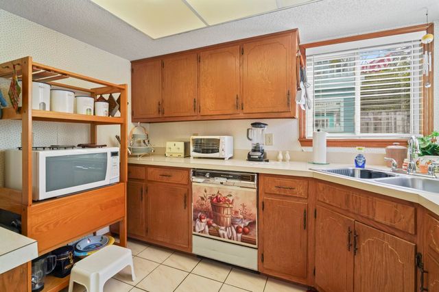 1911C Edge Dr., North Myrtle Beach, SC 29582