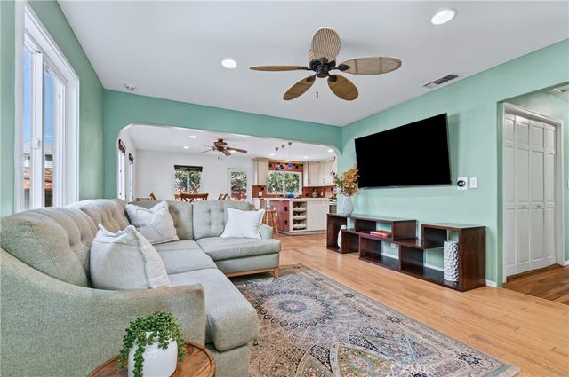 12951 Welby Way, North Hollywood, CA 91606