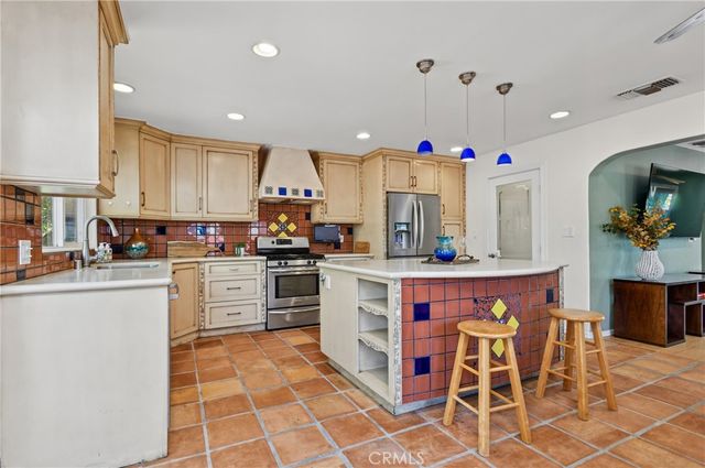 12951 Welby Way, North Hollywood, CA 91606