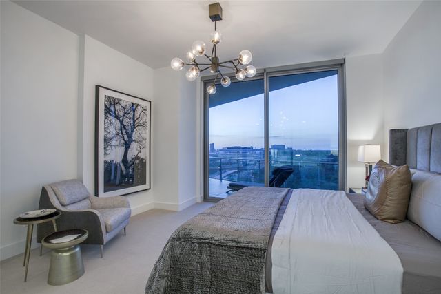 3130 N Harwood Street 1203, Dallas, TX 75201