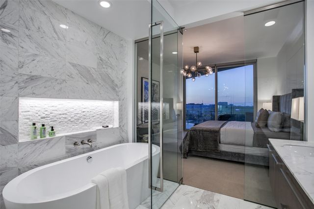 3130 N Harwood Street 1203, Dallas, TX 75201