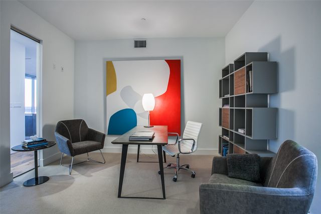 3130 N Harwood Street 1203, Dallas, TX 75201