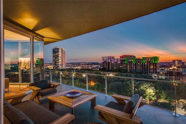 3130 N Harwood Street 1203, Dallas, TX 75201