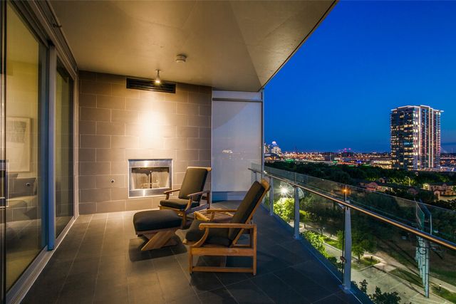 3130 N Harwood Street 1203, Dallas, TX 75201