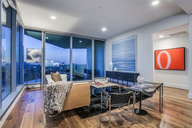 3130 N Harwood Street 1203, Dallas, TX 75201