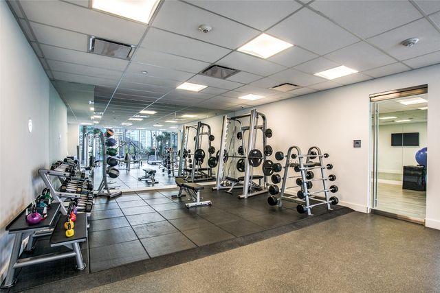 3130 N Harwood Street 1203, Dallas, TX 75201