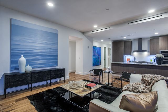3130 N Harwood Street 1203, Dallas, TX 75201