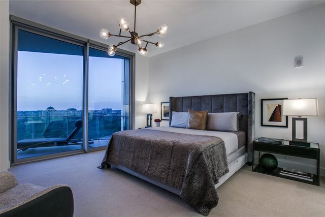 3130 N Harwood Street 1203, Dallas, TX 75201