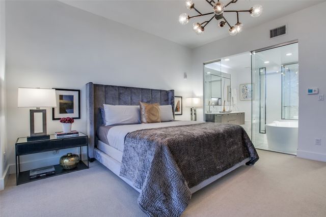 3130 N Harwood Street 1203, Dallas, TX 75201