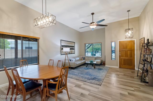 9389 S Avenida Mochuelo, Vail, AZ 85641