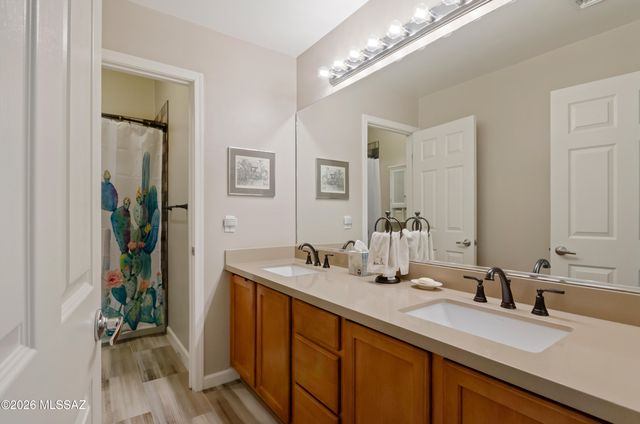 9389 S Avenida Mochuelo, Vail, AZ 85641