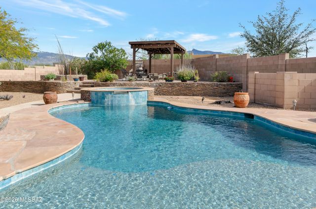 9389 S Avenida Mochuelo, Vail, AZ 85641