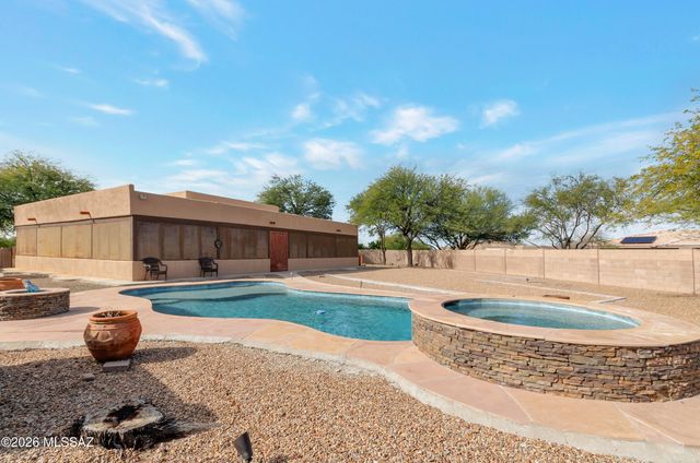 9389 S Avenida Mochuelo, Vail, AZ 85641