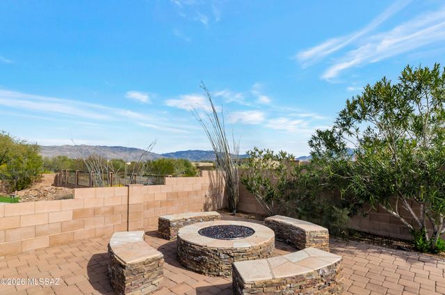 9389 S Avenida Mochuelo, Vail, AZ 85641