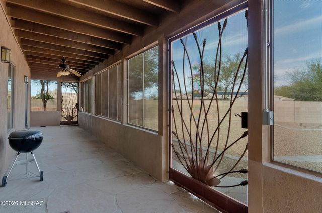 9389 S Avenida Mochuelo, Vail, AZ 85641