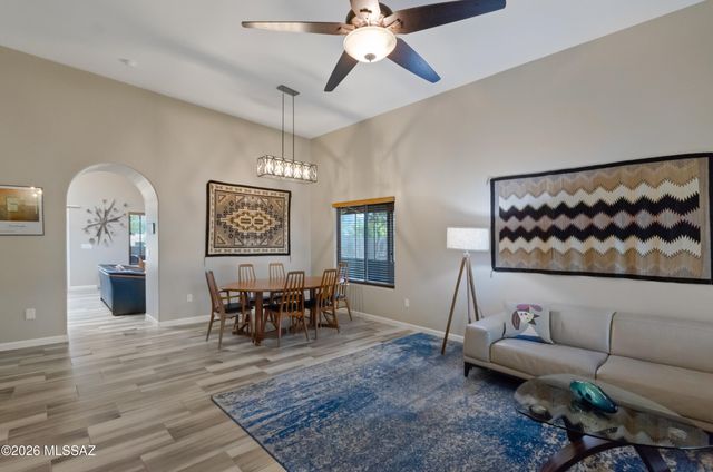 9389 S Avenida Mochuelo, Vail, AZ 85641