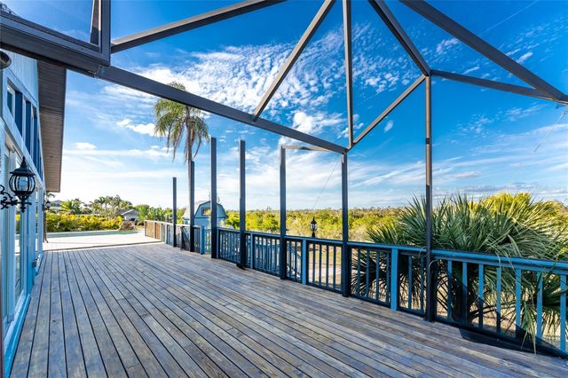 50 SPYGLASS ALLEY, Placida, FL 33946