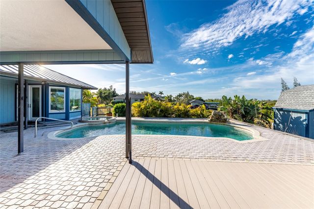 50 SPYGLASS ALLEY, Placida, FL 33946