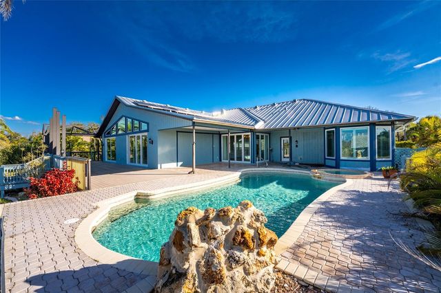 50 SPYGLASS ALLEY, Placida, FL 33946