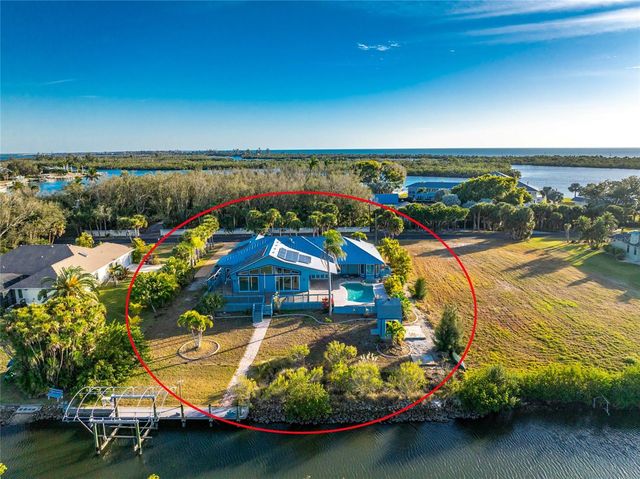 50 SPYGLASS ALLEY, Placida, FL 33946