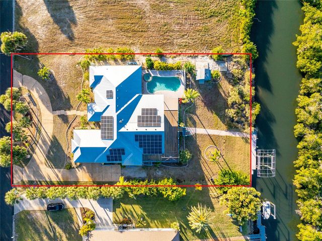 50 SPYGLASS ALLEY, Placida, FL 33946