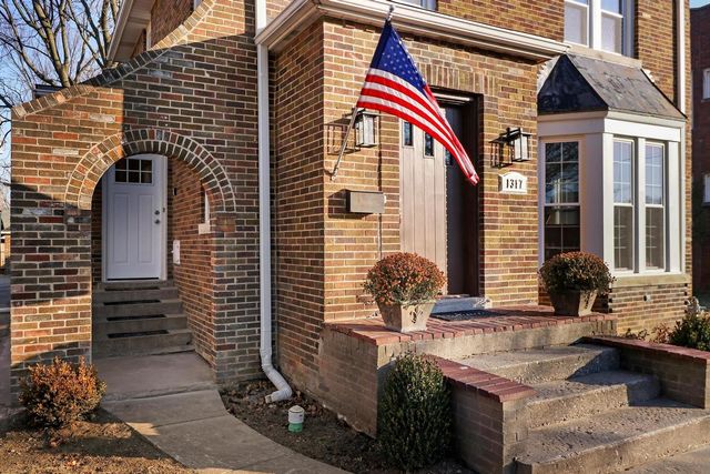 1317 N Jackson Street, Waukegan, IL 60085