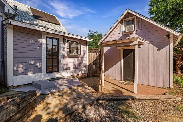 498 E 8th Ave, Chico, CA 95926