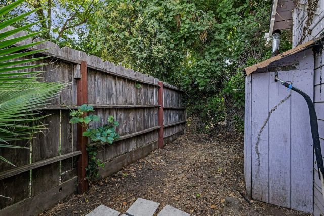 498 E 8th Ave, Chico, CA 95926