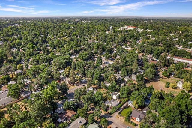 498 E 8th Ave, Chico, CA 95926