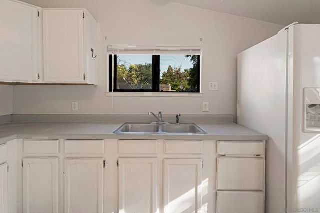 498 E 8th Ave, Chico, CA 95926