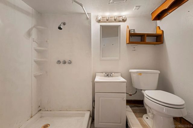 498 E 8th Ave, Chico, CA 95926