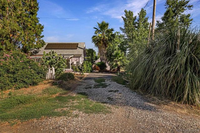 498 E 8th Ave, Chico, CA 95926