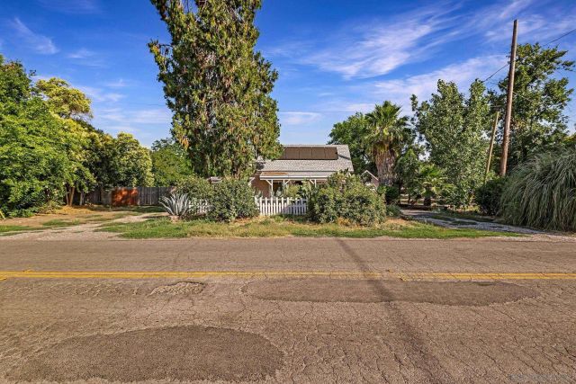 498 E 8th Ave, Chico, CA 95926
