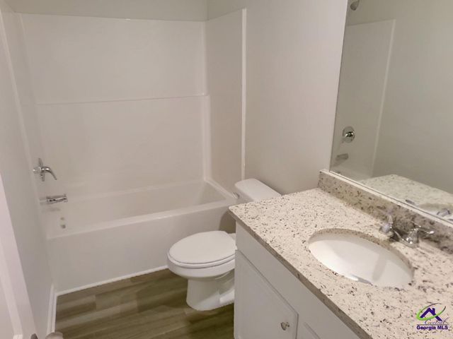 124 NW Pin Oak Trail, Milledgeville, GA 31061