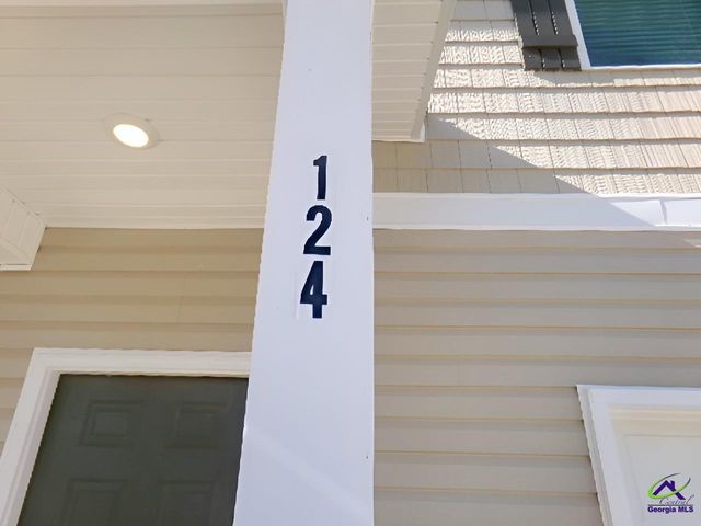 124 NW Pin Oak Trail, Milledgeville, GA 31061