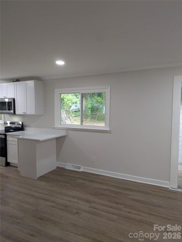 1002 Hemlock Drive, Shelby, NC 28150