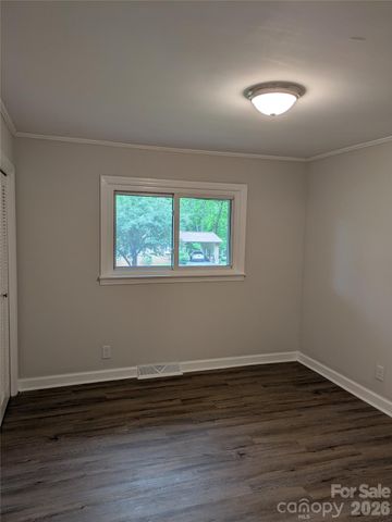 1002 Hemlock Drive, Shelby, NC 28150