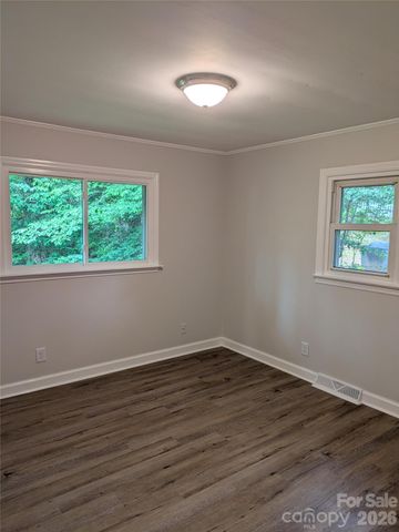 1002 Hemlock Drive, Shelby, NC 28150