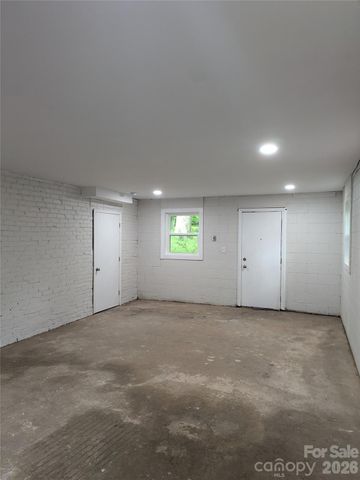 1002 Hemlock Drive, Shelby, NC 28150