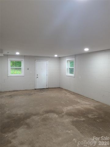 1002 Hemlock Drive, Shelby, NC 28150