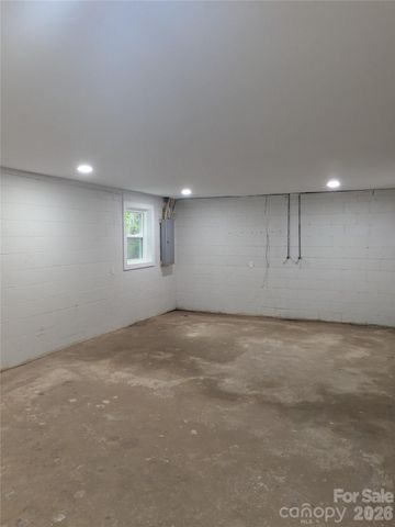 1002 Hemlock Drive, Shelby, NC 28150