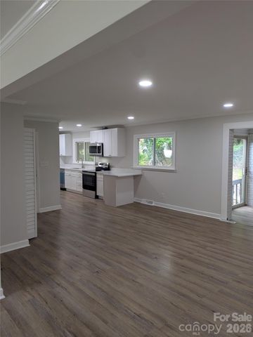 1002 Hemlock Drive, Shelby, NC 28150
