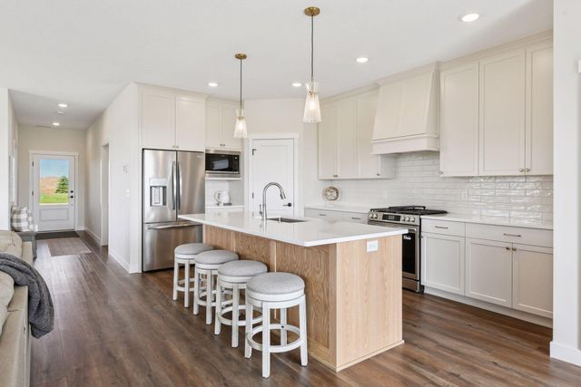 988 Turner Lane, New Richmond, WI 54017